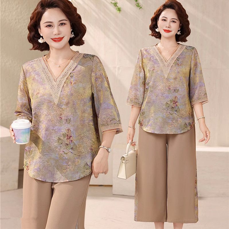 Women Fashion Over The Years - Fashionable Loose Mid-Sleeve Two-Piece Set for