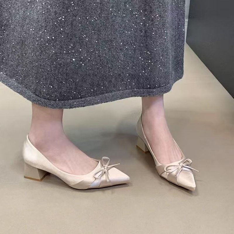 Retro Mid-length Single Shoes  - đánh giá và giá Women Fashion Heels