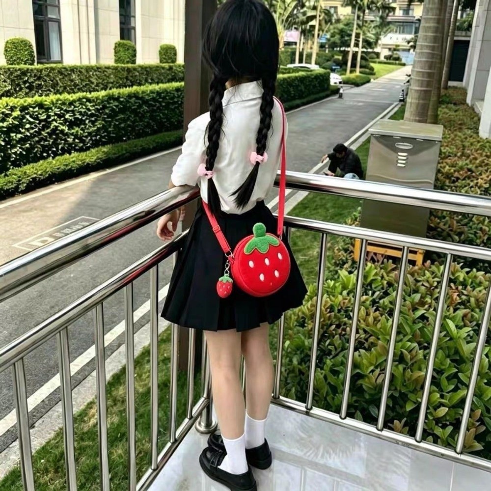 Adorable Cartoon Strawberry Sh - đánh giá và giá Coin Purse Women