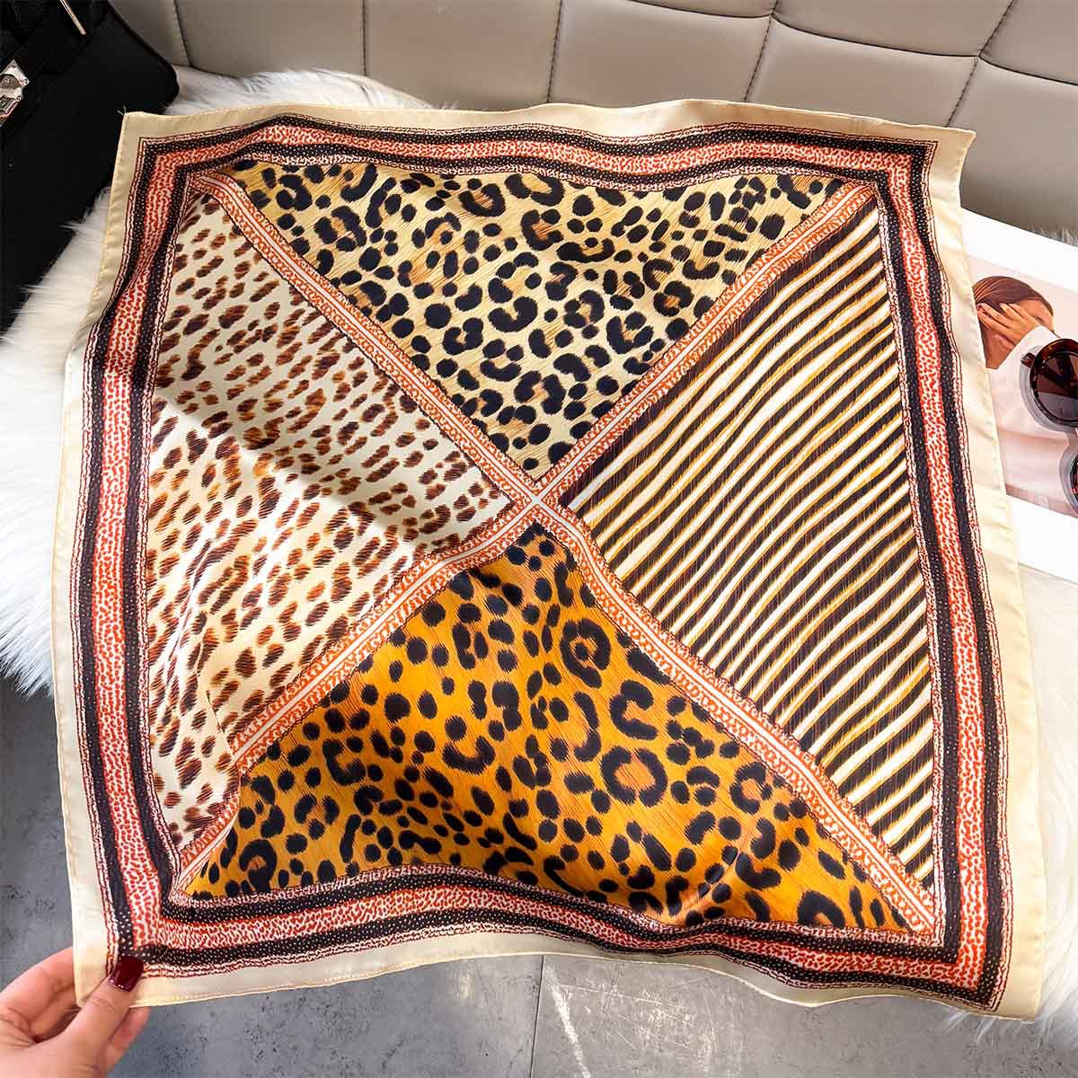 Leopard Print 65cm Silk Scarf  - đánh giá và giá Women'S Fashion Poncho